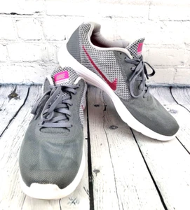 Nike Revolution 3 Deadly Pink Gray Running Shoes Trainer Women’s Size 10 - Picture 1 of 7