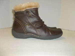 Womens Size 8M Yuu Lavanie Brown Side Zip Faux Fur Winter Ankle Snow Boots - Picture 1 of 5