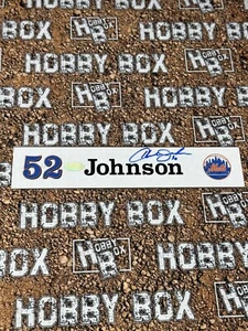 Howard Johnson Signed Game Used 2005 NY Mets Locker Room Name Plate Steiner COA - Imagen 1 de 3