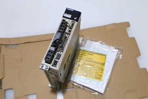 YASKAWA Genuine NIB SGD7S-2R8A00A002 SERVOPACK 400W DRV-I-4292= 9M34 - Picture 1 of 20