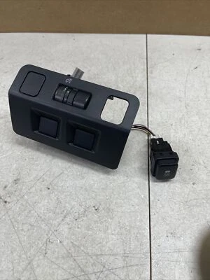 Panel de moldura del conductor izquierdo Subaru Impreza 2012 2013 2014 2015 fusible atenuación tracción Foto 1 de 4