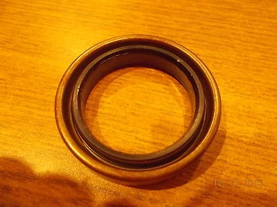 NOS 1983 - 1991 FORD F150 F250 F350 WARNER TRANSFER CASE INPUT SHAFT SEAL - Image 1 of 2
