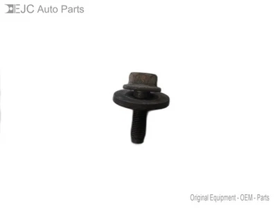 Crankshaft Pulley Bolt From 2005 Ford Freestar  3.9 - Image 1 of 4