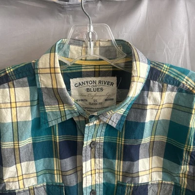 Camisa para hombre Canyon River Blues manga corta abotonada pequeña calce clásico Foto 1 de 3