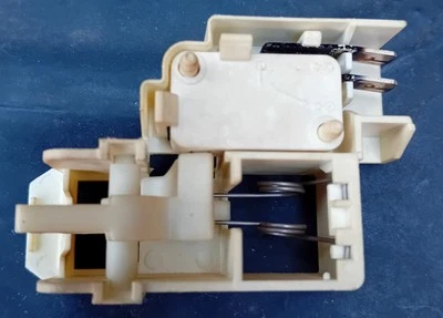 Hotpoint Tumble Dryer Door Switch - Image 1 of 4