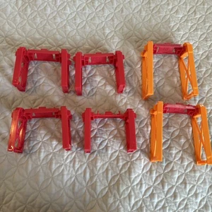 Thomas Super Station Support Risers Lot With 6 D3 Train Track Support - Picture 1 of 15