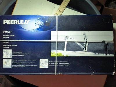 Peerless标准厨房龙头单手柄侧喷雾器镀铬4孔  — 第 1/4 张图片