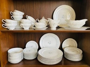 SET OF 70 PIECES - VINTAGE SAXONY FINE CHINA BY KYOTO JAPAN - Picture 1 of 3