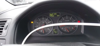 2012 C30 OE medidor de velocidade cluster 132K milhas Volvo - Imagem 1 de 4