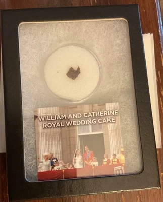 PRINCE WILLIAM & KATE MIDDLETON ROYAL WEDDING CAKE REMNANT IN PRESENTATION BOX - Image 1 of 3