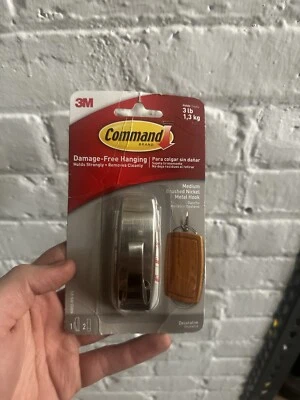 1 Gancho Comando Medio Níquel Cepillado Metal Gancho 3 lb Capacidad CAJA DAÑADA Foto 1 de 2