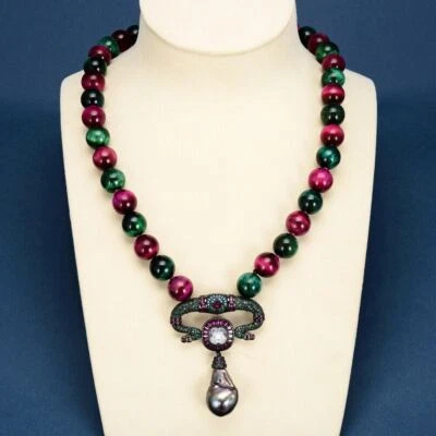 Collar redondo ojo de tigre color mezcla blanco perla Keshi circonita pavé colgante chapado en oro Foto 1 de 4