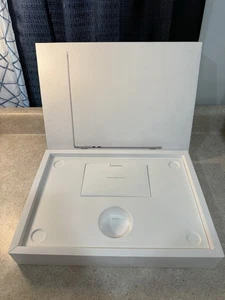 BOX ONLY Apple 15in MacBook Air w/ M2 chip 256GB SSD 8GB Unified Memory J1 - Afbeelding 1 van 9