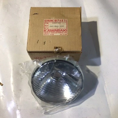 Unidad de lente de faros NOS Kawasaki 23007‐017 G3, G3SS, G3TR Bushmaster 90 (69-73) Foto 1 de 3