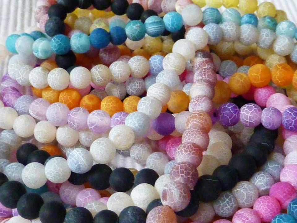 60 Achat Edelstein Perlen, rund gecrackt gemasert matt 6mm, Strang 2360 - Bild 1 von 1