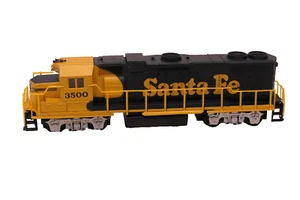 Life Like Santa Fe 3500 Powered Locomotive Vintage HO Scale Train Blue Yellow - Picture 1 of 10