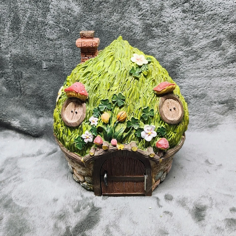 Fairy & Leprechaun Home of Stones WORKING DOOR. MADE OF RESIN 9″ X 8.25″ X 8.5″ - Image 1 of 4