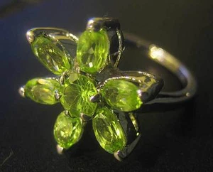 Massiccio 925 Argento Naturale Peridoto Fiore Anello Misura N 1/2 - Foto 1 di 1