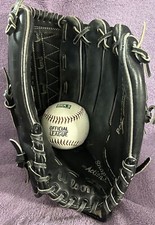 Wilson A2115 Roger Clemens 12" Snap Action Professional Model Baseball Glove RHT
