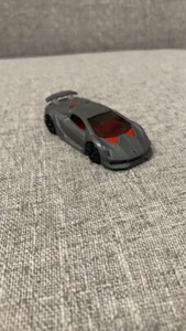 Hot Wheels 2013 HW Exotics Lamborghini Sesto Elemento 10/10 gris rojo - Imagen 1 de 6