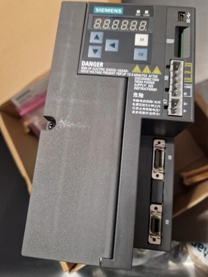 Siemens 6SL3210-5FE11-5UF0 SINAMICS V90 - Photo 1/4