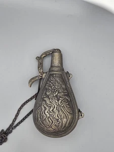 Altes Pulerflasche mit kette aus Zinn,Zeus Diana Vintage (Deko) - Bild 1 von 2