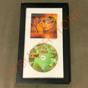 IN HAND Taylor Swift The Life of a Showgirl CD + Hand Signed Photo 1 FRAMED - Picture 1 of 1