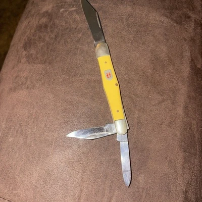 Vintage Kissing Crane Robt. Klaas Solingen Germany Yellow (No. 31)  - Image 1 of 3