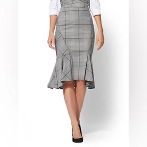 Falda con volantes a cuadros talla 4 New York and Company 7th Avenue nueva con etiquetas - Imagen 1 de 9