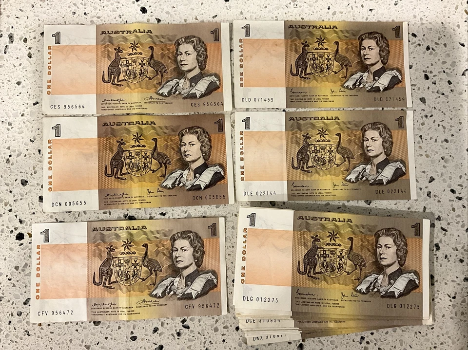 5 TIMES $1 AUSTRALIAN BANKNOTES GOOD CONDITION AS IN PHOTOS FREE POSTAGE - image 1 of 1