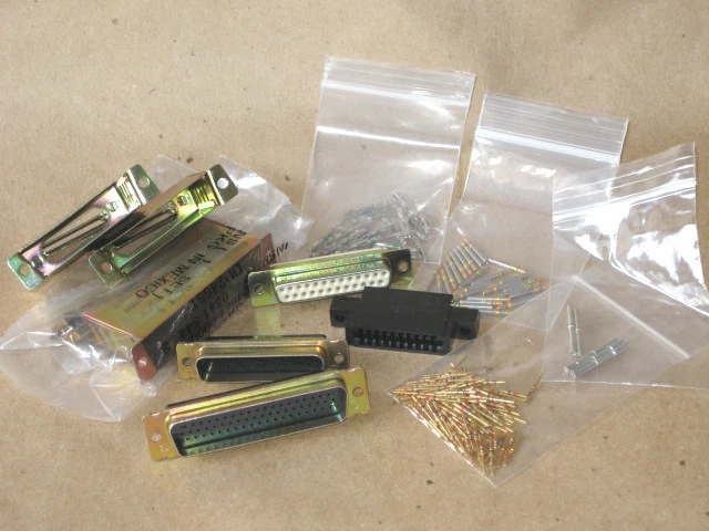 Комплект разъемов GNS530 / 430, Garmin с HW GNS430 / 530 (без гаечных ключей) - Изображение 1 из 1