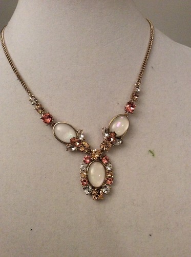 Collana Ciondolo Givenchy Tono Oro Luglio Highlights Collezione $98 Articolo 308 GN