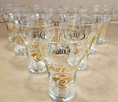 10 copos vintage 1977 Coca Cola 75º aniversário letras douradas na caixa original - Imagem 1 de 4