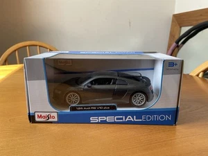 NEW Maisto 1:24 Audi R8 V10 Plus Metallic Grey Sports Car Coupe Diecast Metal - Picture 1 of 9