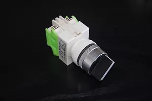 LOT OF 2PCS NEW 22MM Selector Switch 3 Position Maintained select switch - Picture 1 of 1