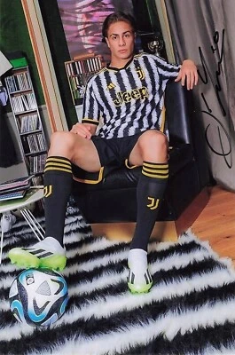 Kenan Yildiz UH (20x30cm / 10x8" ) JUVENTUS Autogramm signed PHOTO PROOF GF67 - Bild 1 von 2