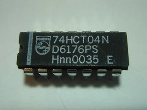 74HCT04 DIL HC-CMOS IC Schaltkreis #AL11-14 - Picture 1 of 1