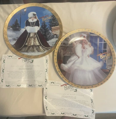 Lote de 2 platos de Barbie de vacaciones 1996 y 1989 con certificados de autenticidad Foto 1 de 4