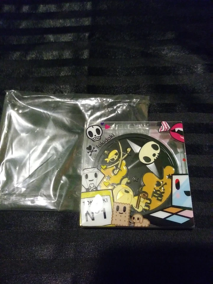 ~ Tokidoki 24kt 小巧镜面全新~ — 第 1/4 张图片