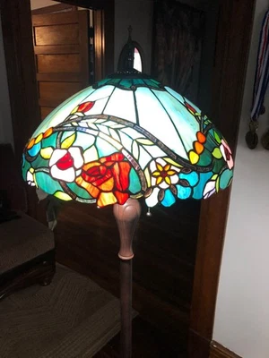 Tiffany STYLE Floor Lamp, Hand Cut Stained Glass, Rose Flower Design - Image 1 of 4