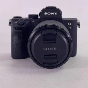 Sony Alpha 7 III 24.2MP Spiegellose Digitalkamera 400 Auslösungen - Bild 1 von 22