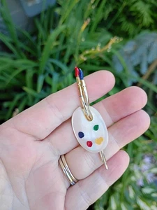 Vintage 2.5" Mother of Pearl Artists Pallet Brushes Lapel Pin Brooch - Picture 1 of 3