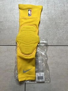 Manica imbottita braccio sparatutto Nike NBA Player Issue giallo Lakers taglia L/XL - Foto 1 di 4
