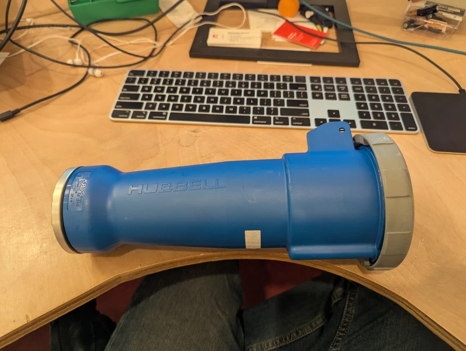 Hubbell Wiring Device-Kellems Hbl4100c9w Iec Pin And Sleeve Connector,100A,250V - Image 1 of 4