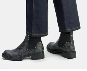 Stivaletto Coach Lory Signature grigio nero taglia 7,5 nuovo con etichette prezzo al pubblico consigliato: $ 250,00 - Foto 1 di 12