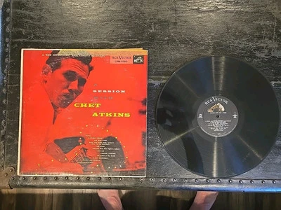 A Session with Chet Atkins LP RCA Victor LPM-1090, UNTESTED, G - Image 1 of 4