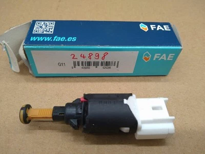 Interruptor de luz de freno FAE 24898 compatible con CITROEN C2 C3 C5 / PEUGEOT 206 307 607 1007 Foto 1 de 2