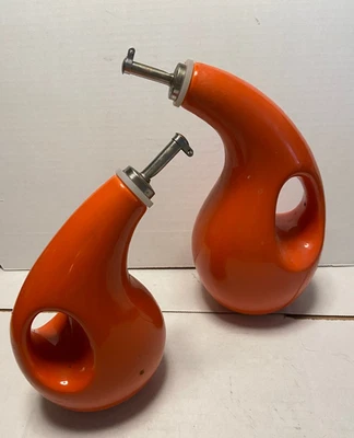 Dispensador de aceite de oliva/vinagre Rachel Ray AOVE con juego de 2 caños de cerámica naranja Foto 1 de 4