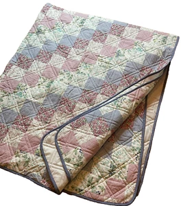 Country Farmhouse Cottage Patchwork Quilt Bedspread Coverlet Twin Full 84 x 102 - Picture 1 of 6