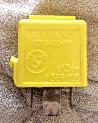 Relé BMW 61.36-1 389 105 amarillo 5 clavijas Siemens V23134-K52-X181 Foto 1 de 3